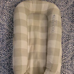 DockaTot Deluxe (barley used)